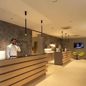 3* Szálloda H21