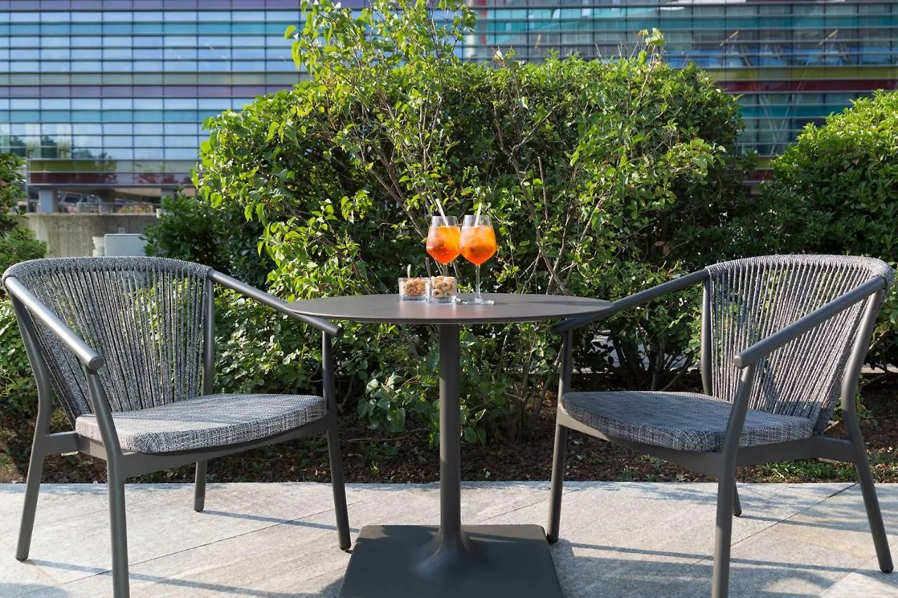 Hotel Voco Milan-Fiere By Ihg Mediolan